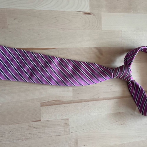 Oxford Company purple silk tie like new