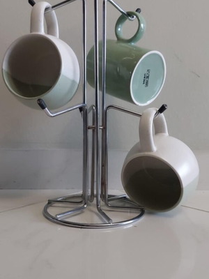 Metal mug holder used 14x29