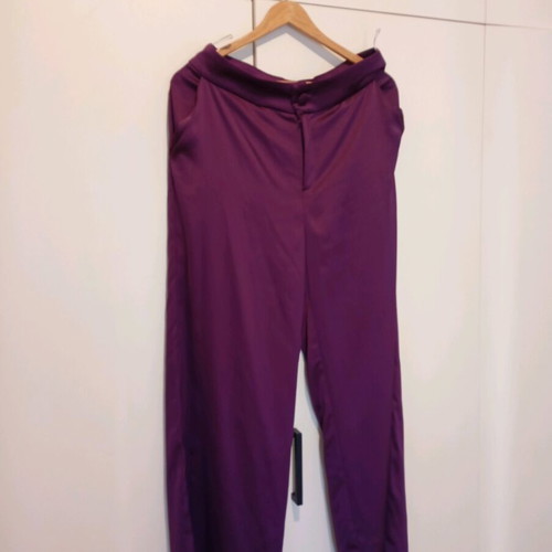 Milkwhite medium satin pants like new, purple