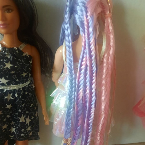 Barbie dolls lot of 2 like new, rare Shannon face and Barbie Extra