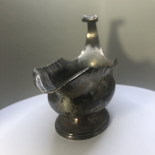 Elkinginton silver plated English gravy boat used