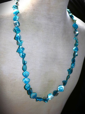 Long necklace Mother of pearls new, from shells SST179 Indico jewels