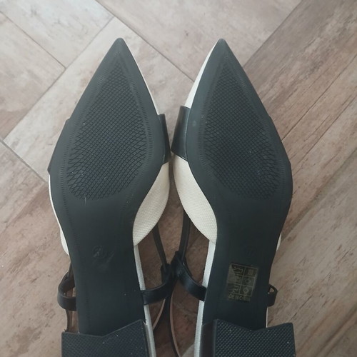 Low heel women's shoes size 37, black and beige