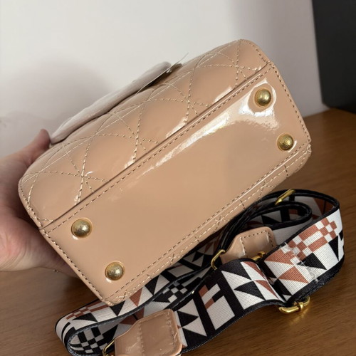 Quilted handbag nude beige new, elegant design with gold-tone details