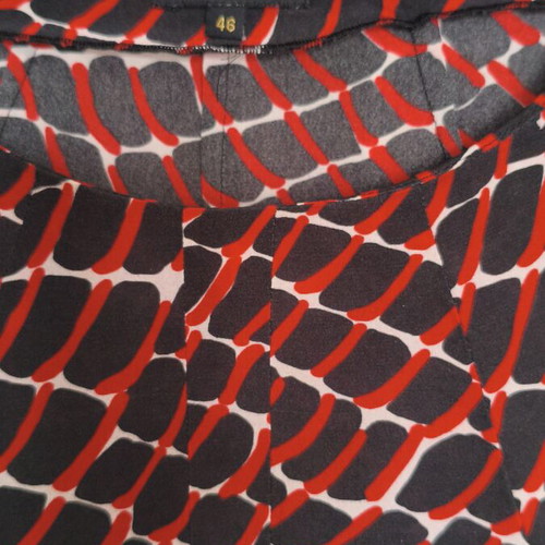 Escada summer women's blouse like new, geometric pattern, black and red