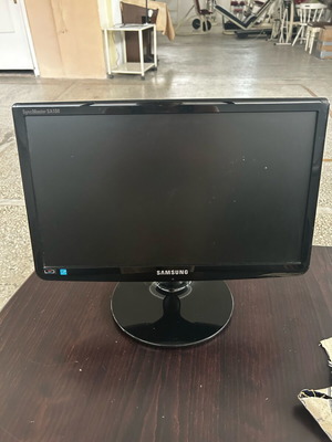 Samsung οθόνη 22 ιντσών μεταχειρισμένη, σε καλή κατάσταση