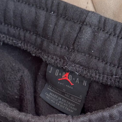 Jordan black sportswear for boys like new