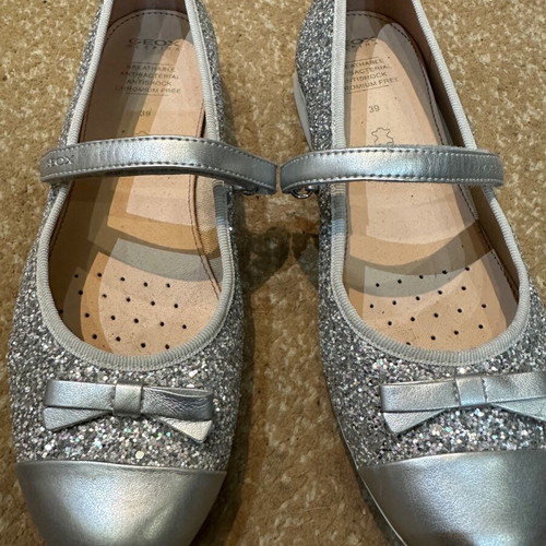 Geox silver ballerinas like new, size 39