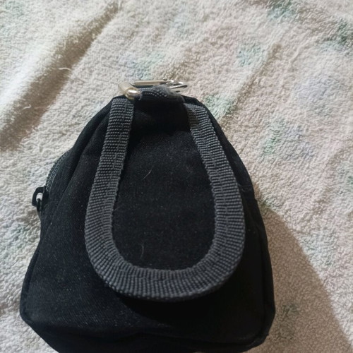 Small bag like new, ideal for waist belt and moto