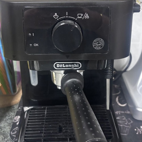 DeLonghi coffee machine LKE, black