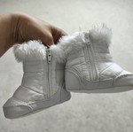DKNY Baby Winter Boots White Size 17 Like New