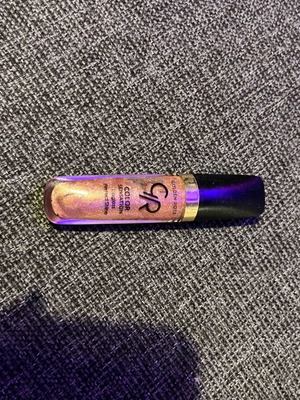 Golden Rose lip gloss and lip pencil like new, golden shade