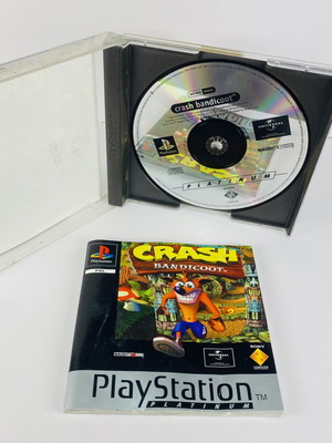 Crash Bandicoot PlayStation 1 PS1 game used, complete English
