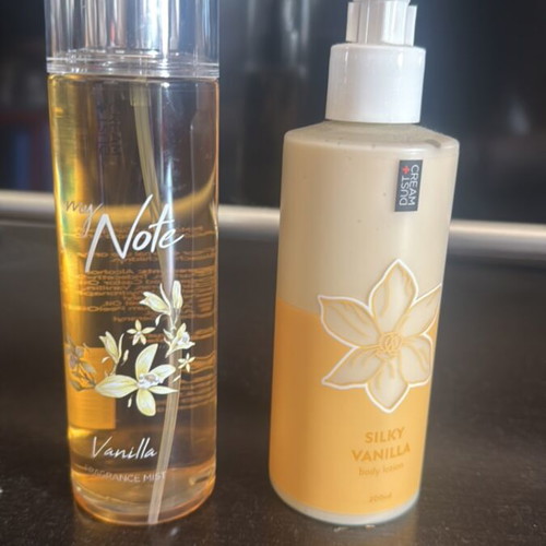Dust and Cream Vanilla Mist and Lotion Gift Set new