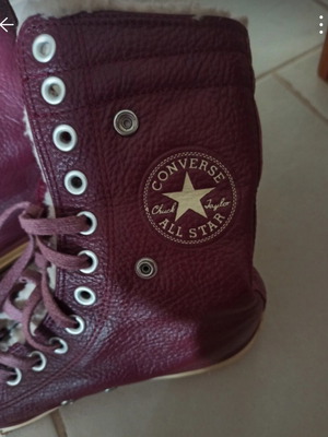 Μποτάκια Converse All Star με γούνινη επένδυση, νούμερο 36, κόκκινα