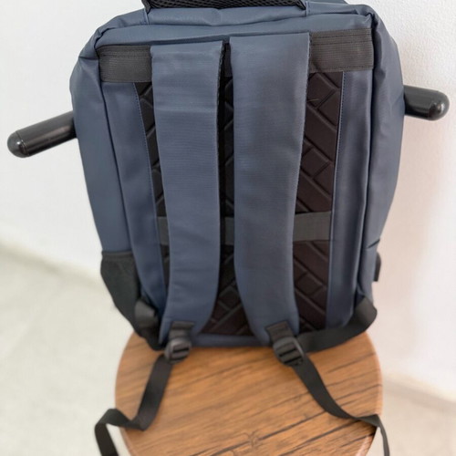 Backpack like new, blue