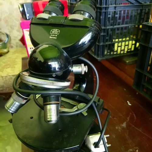 Karl Zeiss microscope new professional
