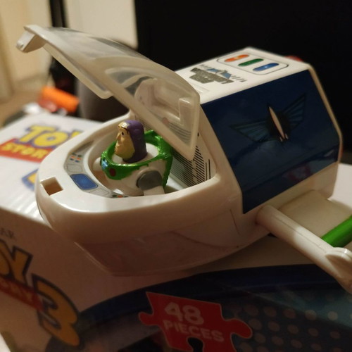 Toy Story Wiz Around puzzle used