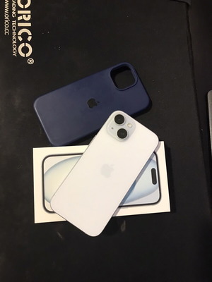 Apple iPhone 15 128GB like new, blue