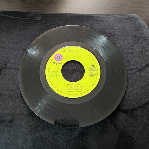 Grand Funk Railroad Feelin’ Alright / I Want Freedom 7” vinyl used, 1971 Japan