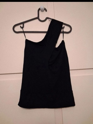 Black one-shoulder top Rouhomania size S