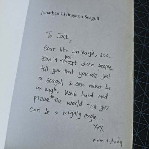 Jonathan Livingston Seagull book by Richard Bach, English edition