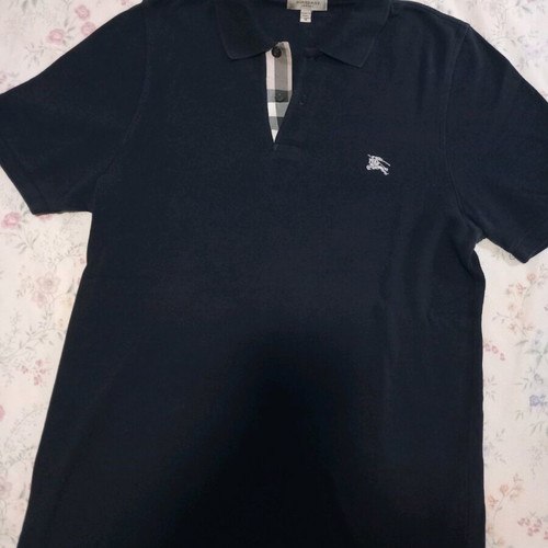 Burberry short sleeve polo shirt like new, black, size M