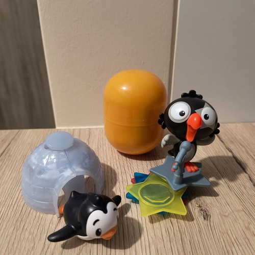 Kinder Surprise Figures and Frozen Gift New Pack