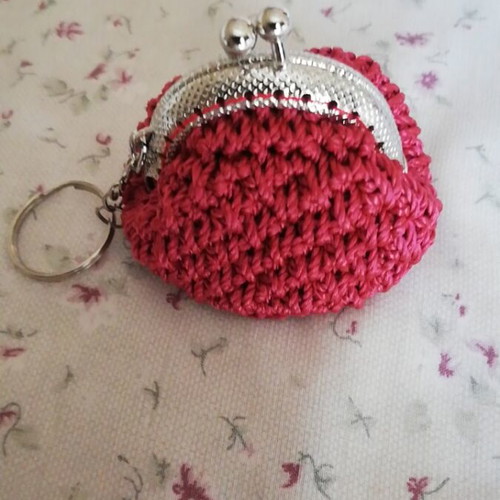 Knitted wallet and keychain set new