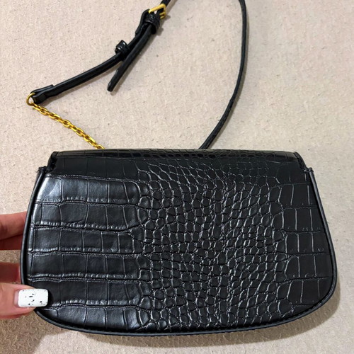 Mango shoulder bag like new, black faux leather with gold details