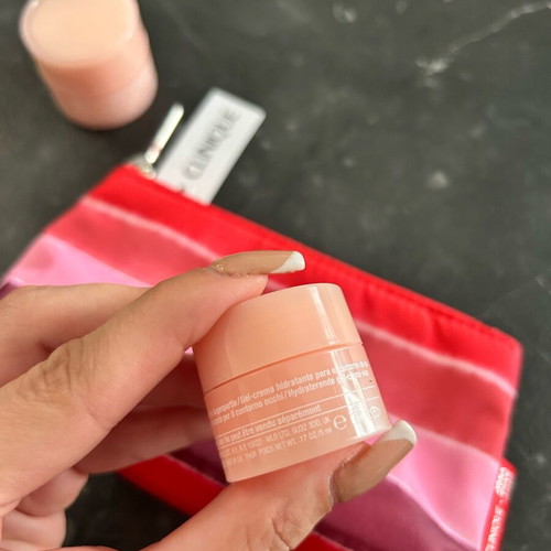 Clinique makeup bag with 2 creams new