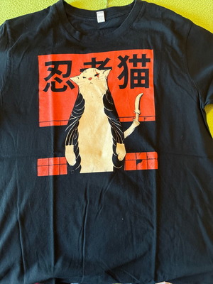 T shirt Japanese cat like new, black, size S