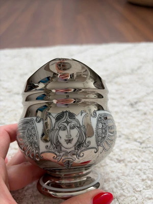 Γαλατιέρα Hollohaza σε σχέδιο Szász Endre αριθμημένη 151/200 σαν καινούργιο