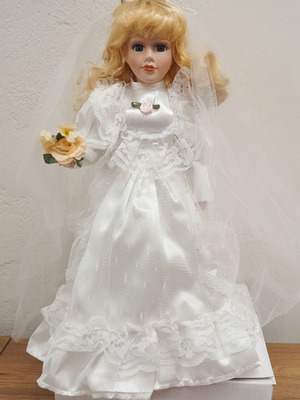 Porcelain doll bride 40cm new