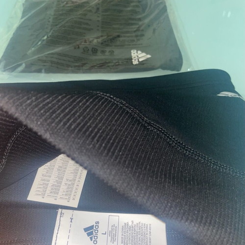 Adidas reflective neck warmer new, black
