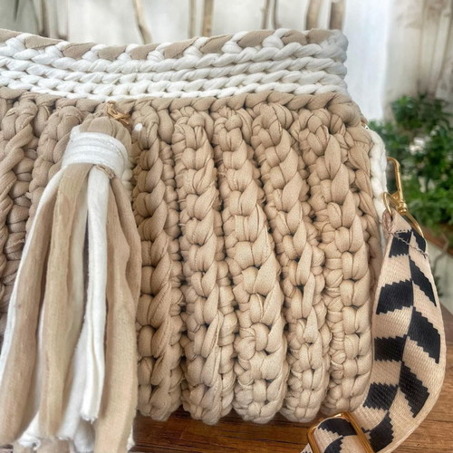 Venice Breeze handmade crochet crossbody bag new, beige