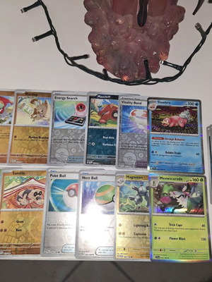 Κάρτες Pokémon Scarlet and Violet σαν καινούργιες, πακέτο 60 τεμαχίων