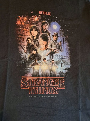 Stranger Things T-shirt used, size Large, black Pull & Bear