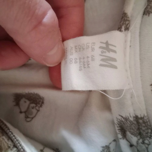 Baby romper like new, 4-6 months