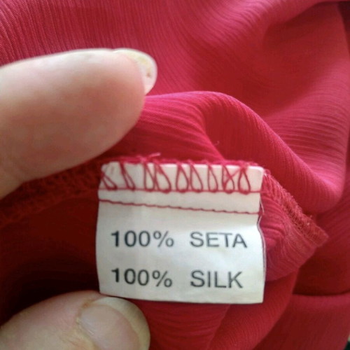 100% Silk Red Top Like New, Size L