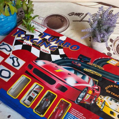 Retro Car Racing Track collectible like new with batteries