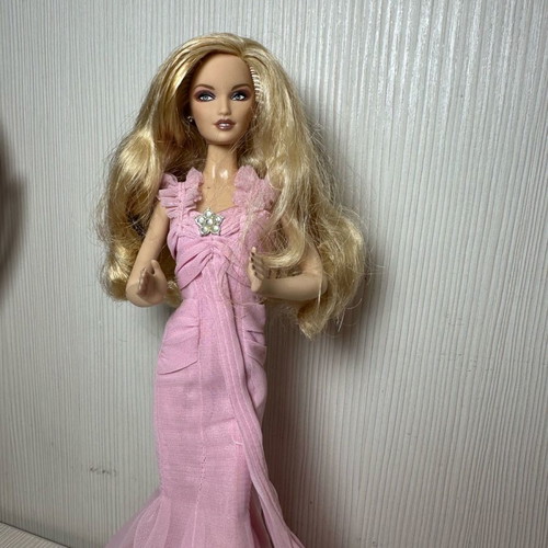 Barbie Pink Hope L6732 like new collectible doll with pink dress