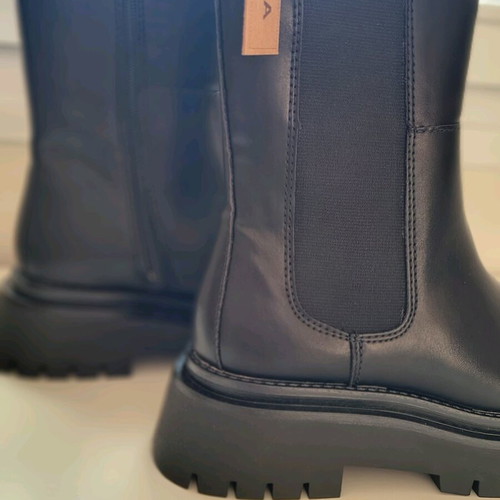 Corina women's boots new, black, size 37