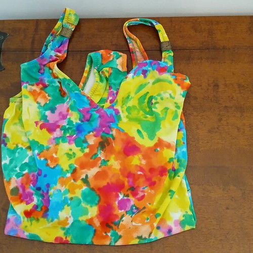 Sprider women's swimsuit one-piece like new, colorful, size M