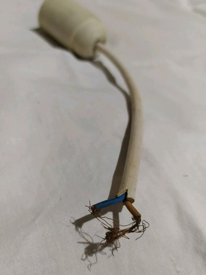 Lamp socket length 0.24 cm like new
