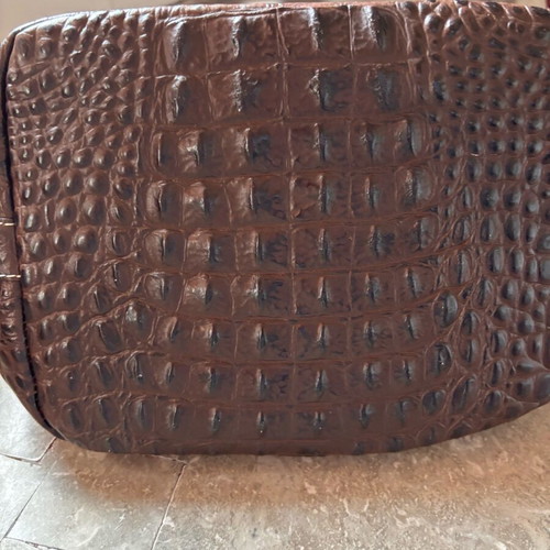 Leather shoulder bag like new, crocodile pattern brown