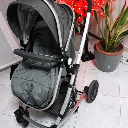 Moni 3-in-1 baby stroller like new, aluminum frame