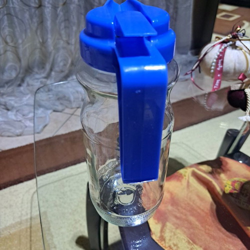 Glass jug with plastic screw cap like new