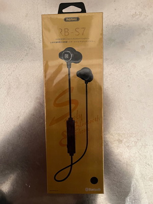 Remax RB-S7 Wireless Bluetooth Headphones Black New