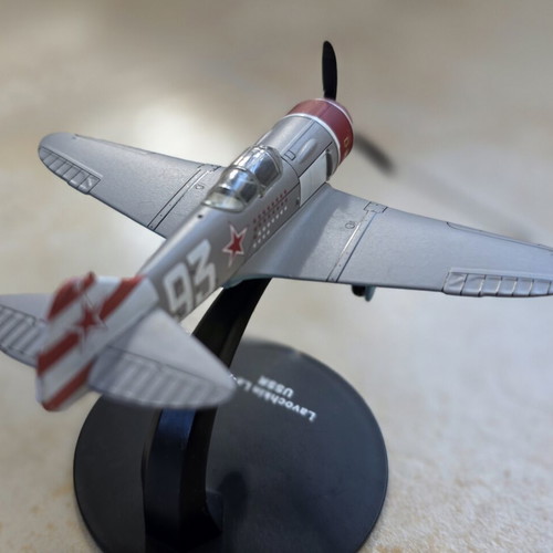 Lavochkin La-7 Die-Cast Model Plane 1:72 Scale Like New
